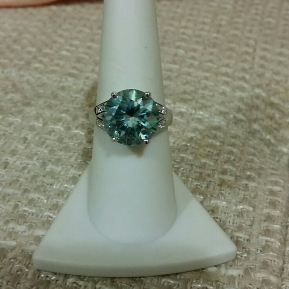 Moissanite Jewelry - 💍6.00 Carat VVS1 Caribbean Blue Round Cut
